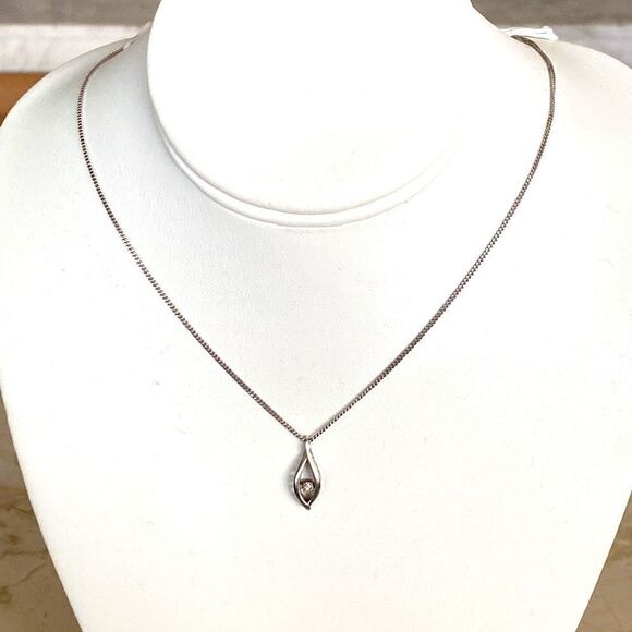 Michael Hill Genuine Diamond Pendant 925 Sterling Silver Necklace - Picture 3 of 9